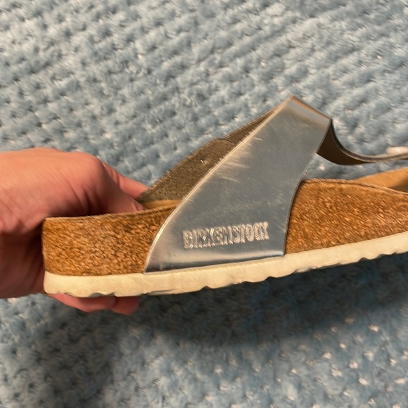 Birkenstock Gizeh, Metallic Silver, Patent Leather, Euro size 40, US size 9- 9.5 - Picture 7 of 14